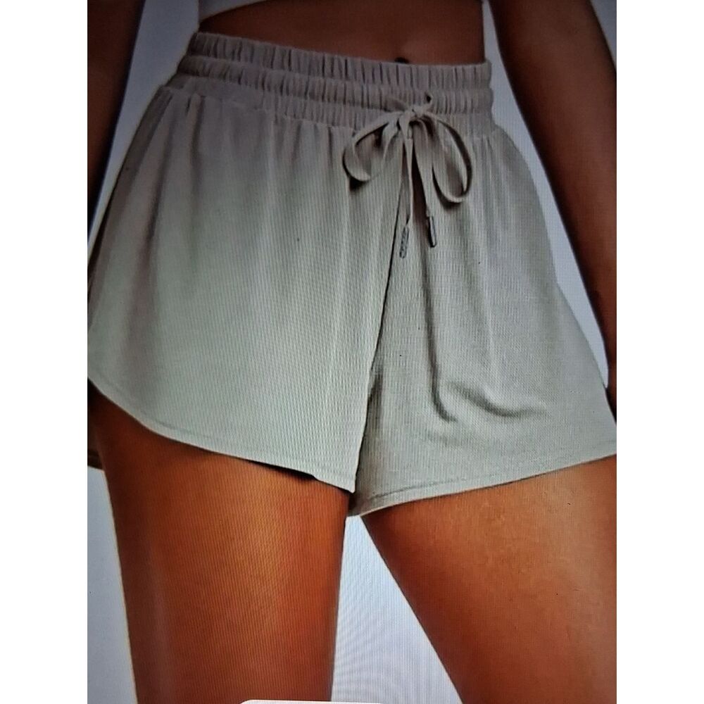 All In Motion 3.5" Inseam High Rise Wide Leg Shorts Beige Small New With Tags